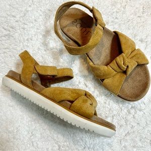 Naturalizer Soul suede Joss sandals, NWT